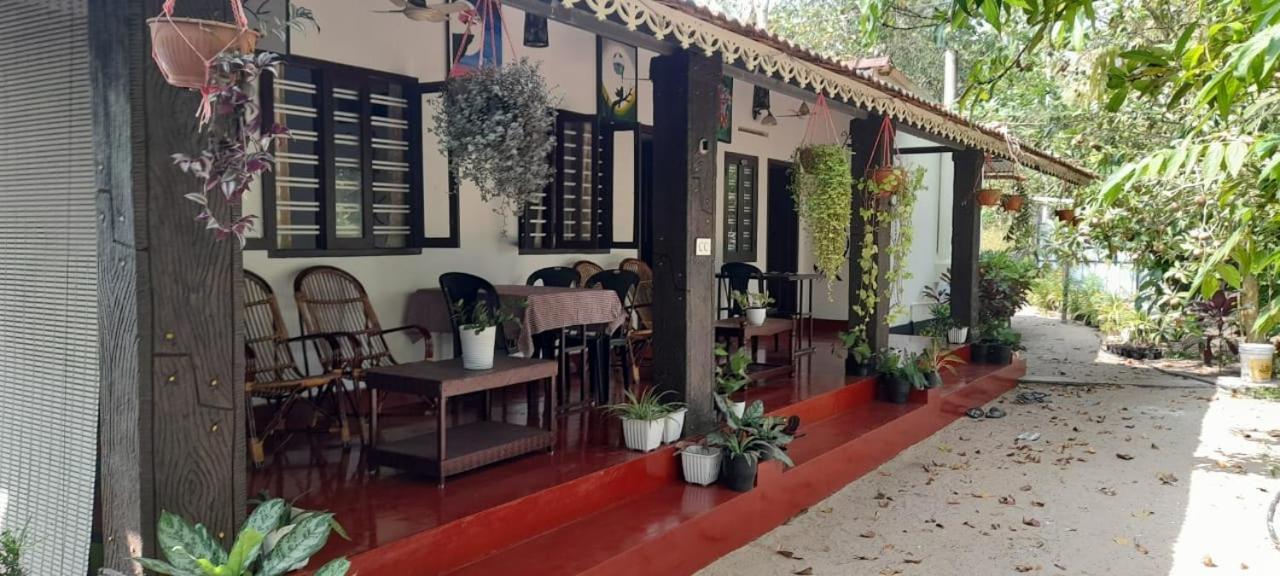 Marari Adonis Beach Villa Mararikulam Esterno foto