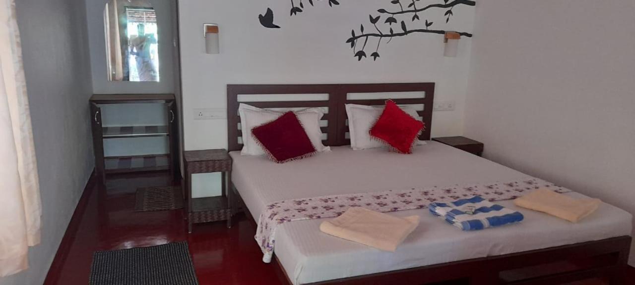Marari Adonis Beach Villa Mararikulam Esterno foto