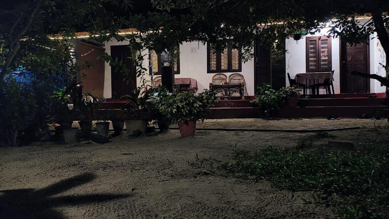 Marari Adonis Beach Villa Mararikulam Esterno foto