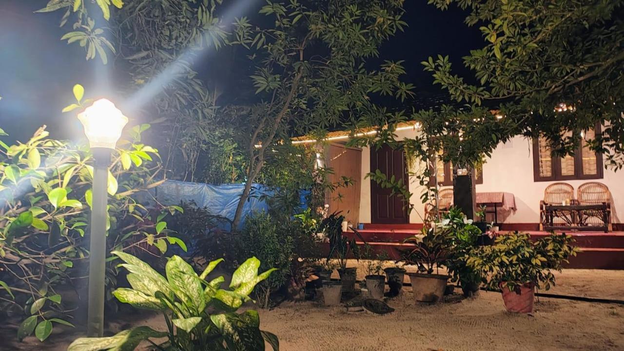 Marari Adonis Beach Villa Mararikulam Esterno foto