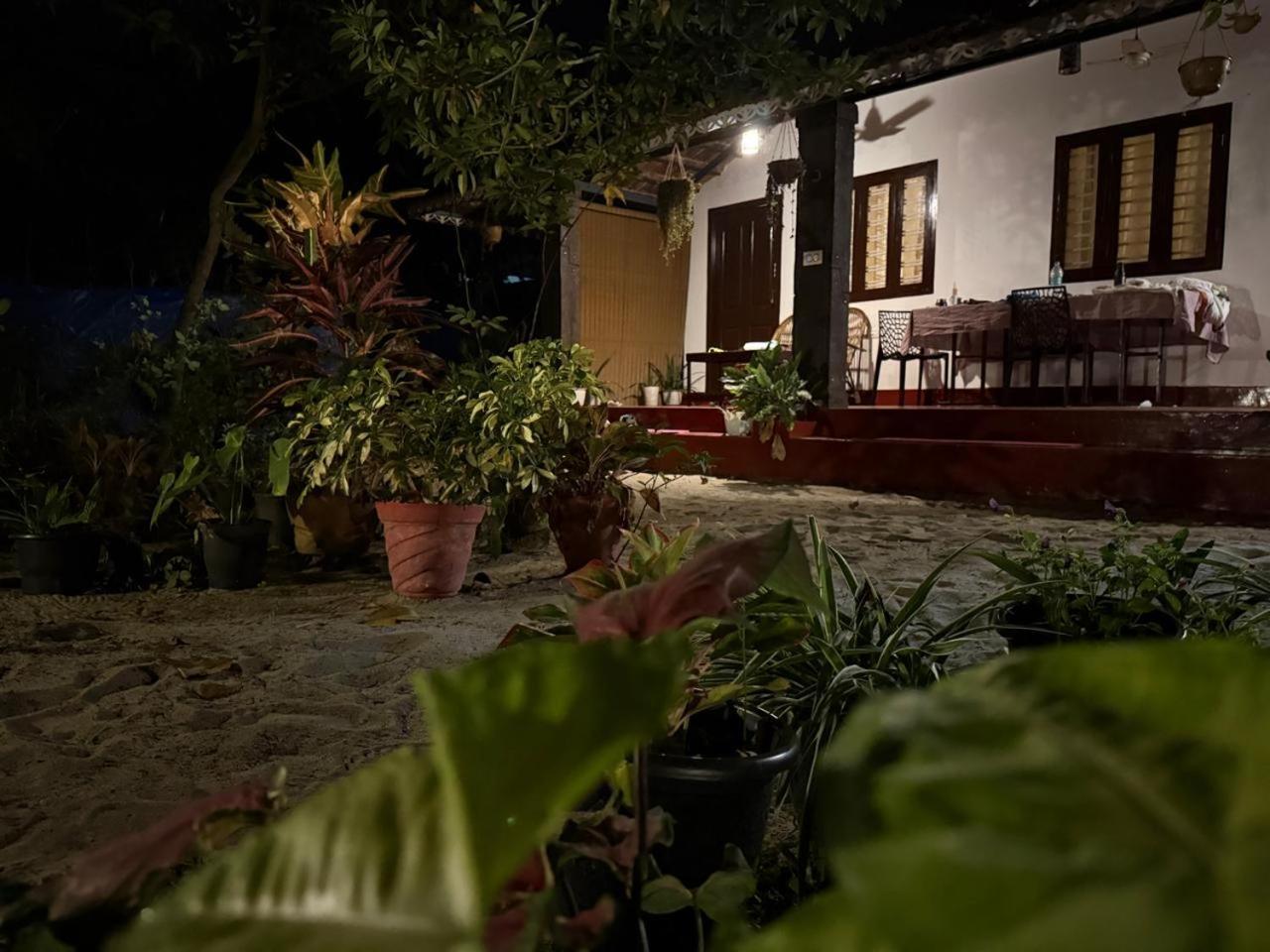 Marari Adonis Beach Villa Mararikulam Esterno foto