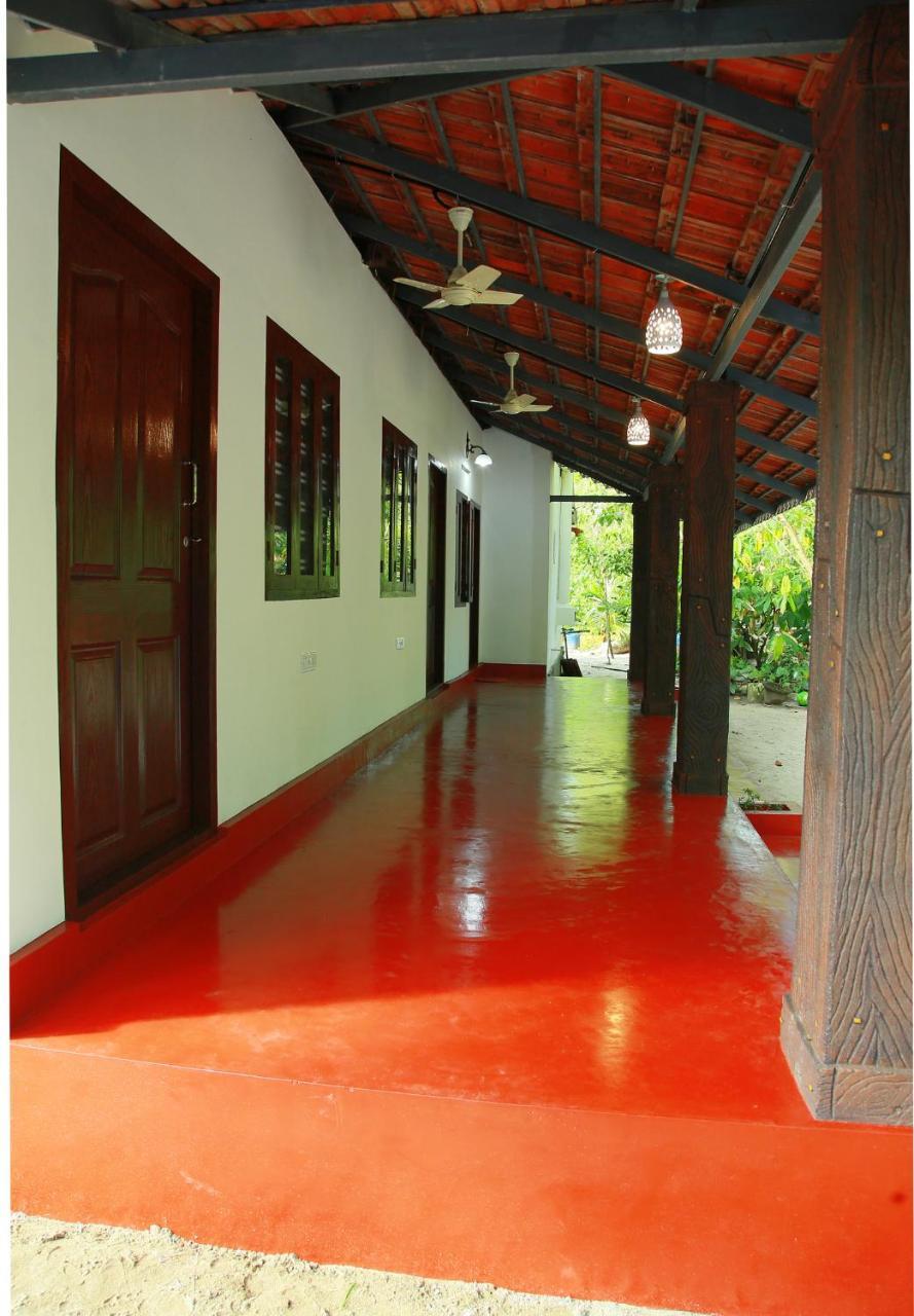 Marari Adonis Beach Villa Mararikulam Esterno foto